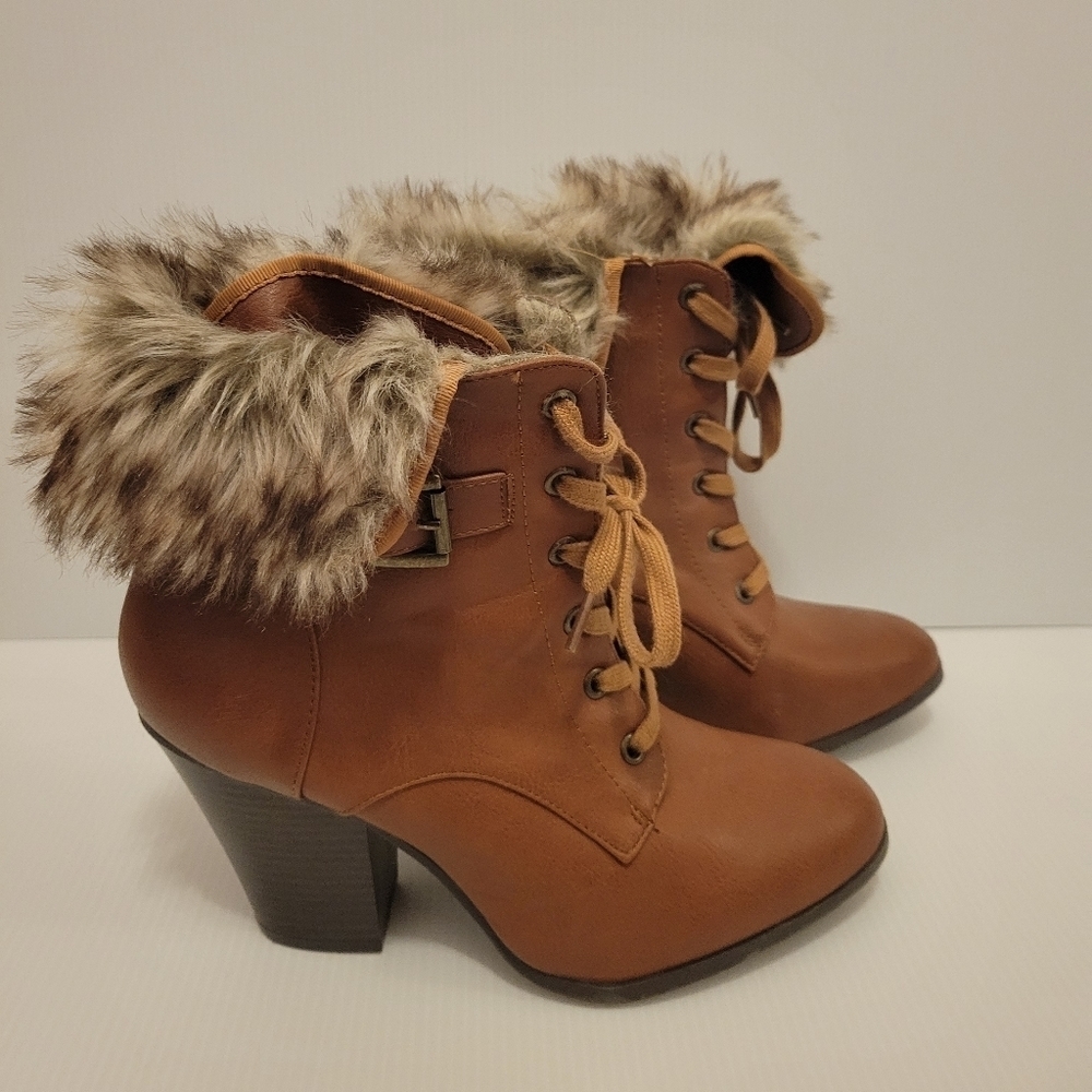 TAN/FUR Booties Size 9